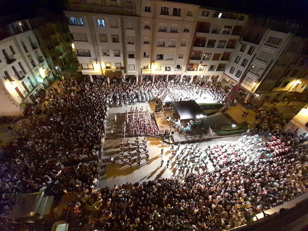 Piso Centrico Amplio-Luminoso Διαμέρισμα Zarautz Εξωτερικό φωτογραφία